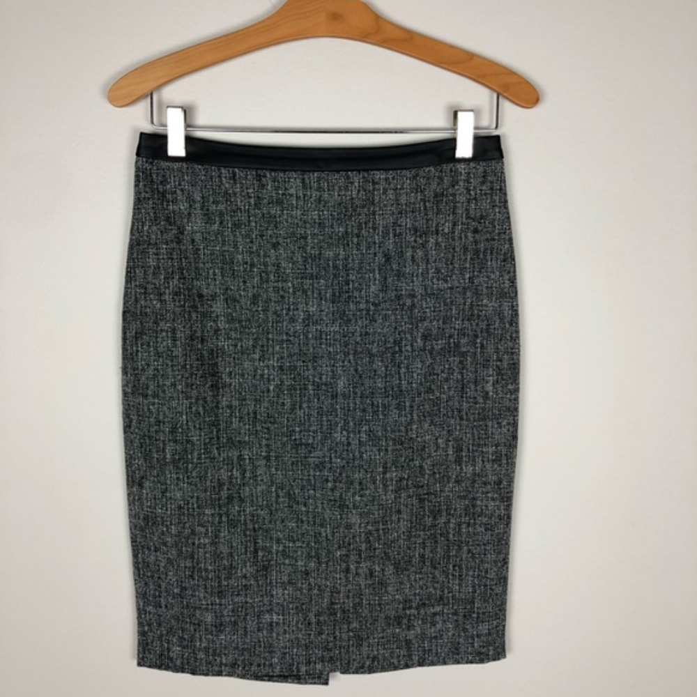 Ann Taylor Tweed & Faux Leather Trim Skirt Size 2 - Picture 1 of 3